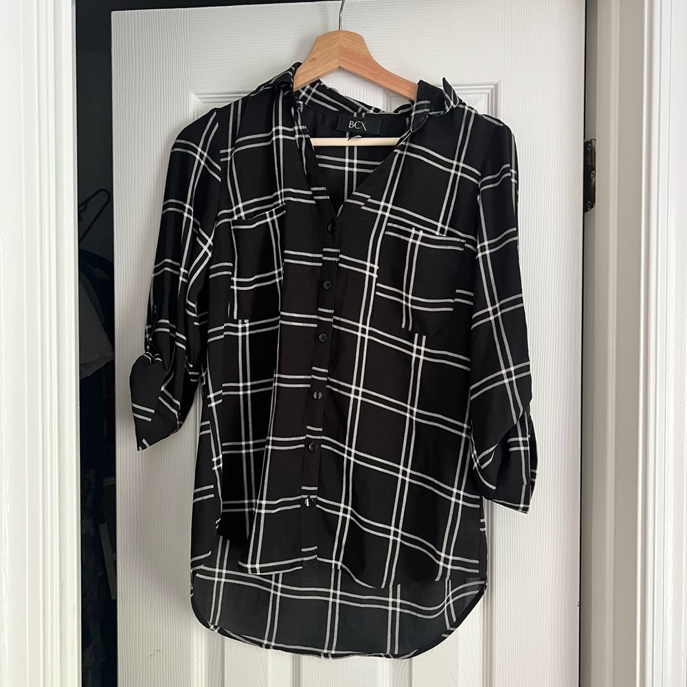 BCX button-down shirt. Size S.